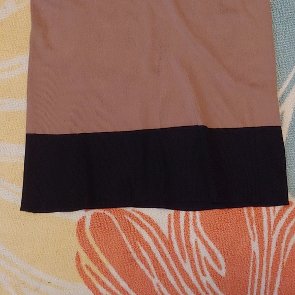 2 for $7: Ann Taylor Brown & Black Knit Top, Small - Picture 6 of 8